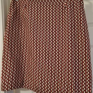 Ann Taylor silk Skirt size 10